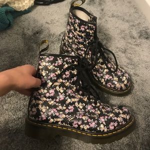 Doc Marten Flower Print Boots Size 6